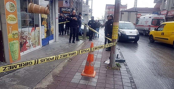 Esenyurt'ta dönerci kavgası: 2 yaralı, 2 gözaltı