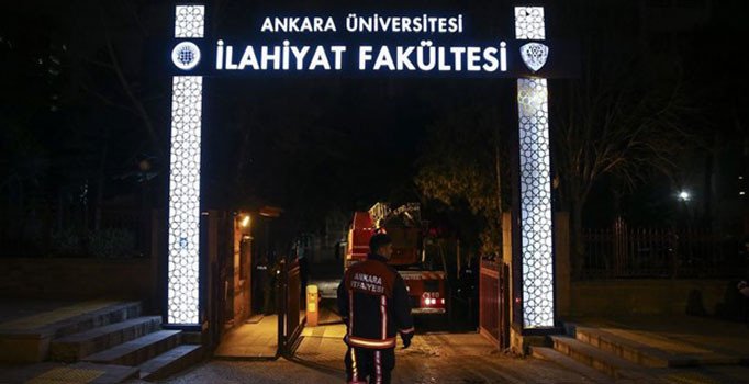 Ankara Üniversitesi İlahiyat Fakültesi'nde yangın