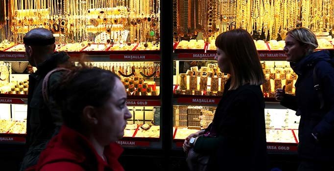 Koronavirüsle zirveye yerleşen altın daha da yükselecek