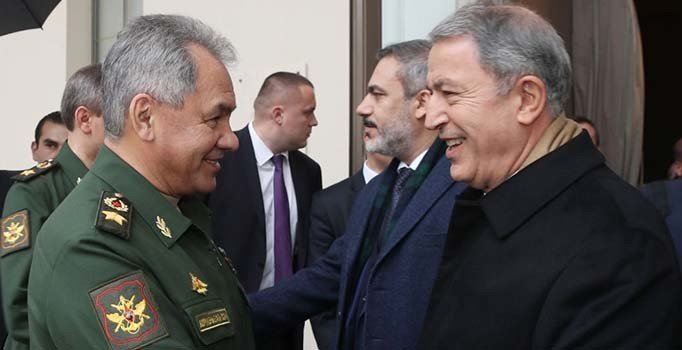 Bakan Akar ile Rusya Savunma Bakanı Şoygu'dan İdlib görüşmesi