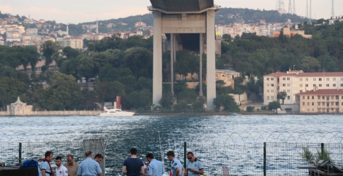 İstanbul Boğaziçi Köprüsü'nde bir intihar daha