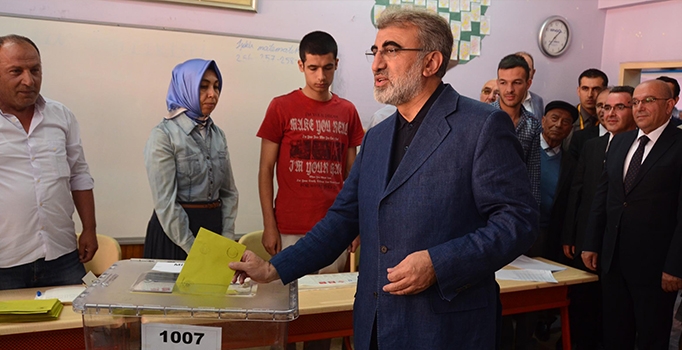 Bakan Yıldız, oyunu Kayseri'de kullandı