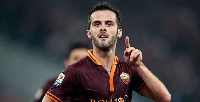 Roma'lı oyuncu Pjanic 32 milyon euroya Juventus'ta