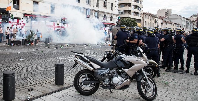 EURO 2016'da 63 kişi gözaltına alındı