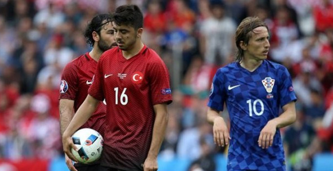 EURO 2016'da Türkiye nasıl gruptan çıkar?