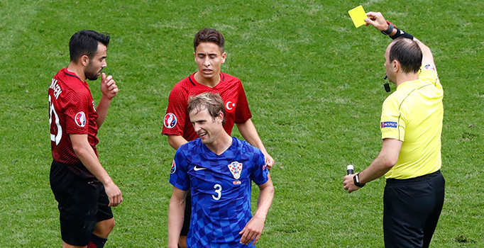 İspanya-Türkiye maçını Sırp hakem Milorad Mazic yönetecek