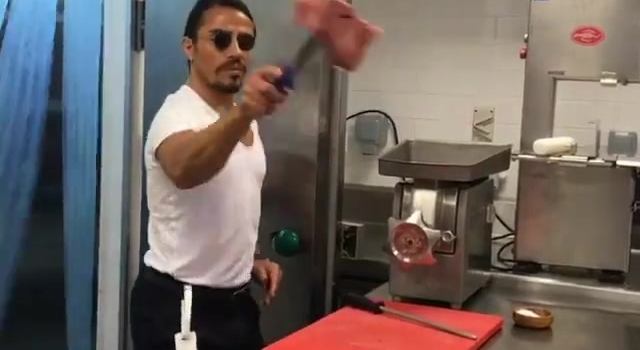 Nusret'in bu videosunu 3,5 milyon kişi izledi