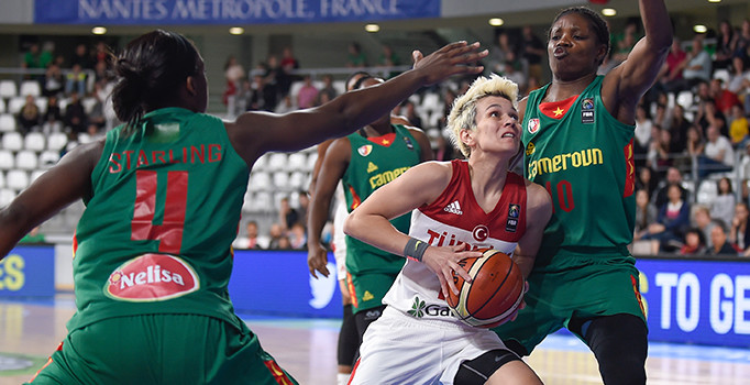 Potanın Perileri Kamerun'u 72-46 mağlup ederek çeyrek finale yükseldi