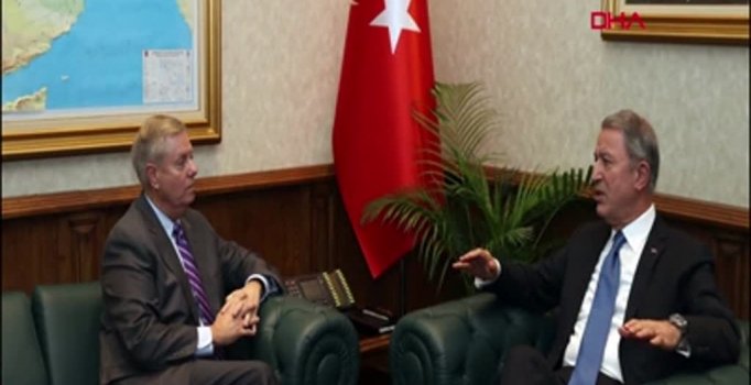 ABD'li Senatör Graham,  Akar'ı ziyaret etti