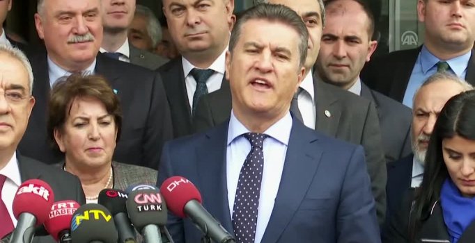 Mustafa Sarıgül, DSP'nin Şişli adayı oldu