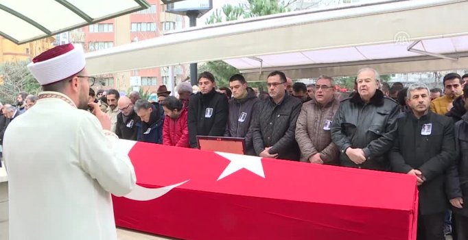 Usta oyuncu son yolculuğuna uğurlandı