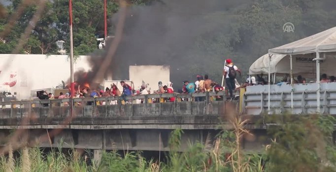 Venezuela'da olaylar büyüyor: 4 kişi öldü