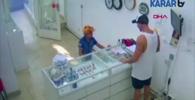 Oyuncak silahla soymaya çalıştı! Daha 9 yaşında...