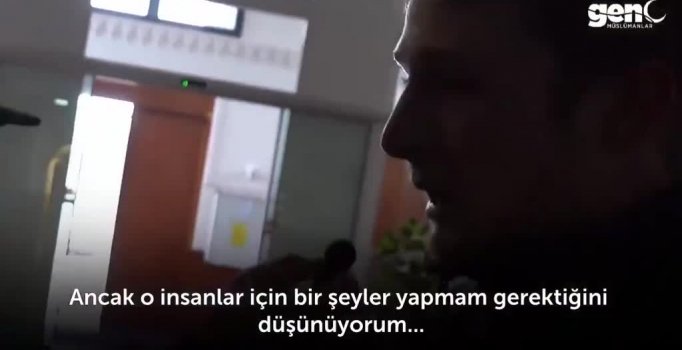 Camiye çiçekle geldi gözyaşları sel oldu