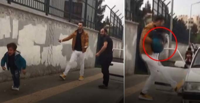 Eşi ve çocuğuna yol ortasında şiddet