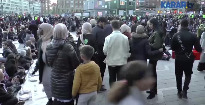 Danimarka'daki iftar programında provokasyon