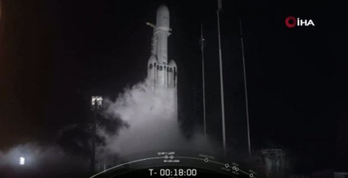 SpaceX roketi okyanusa çakıldı