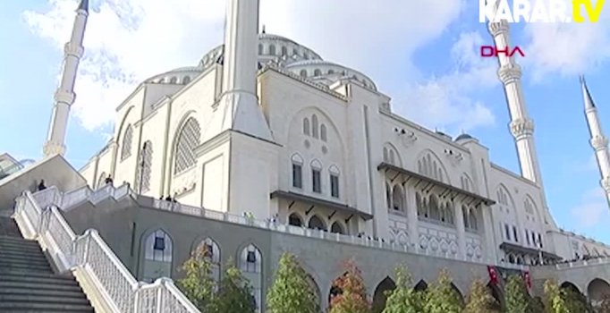 Erdoğan, Cuma namazında cemaate seslendi