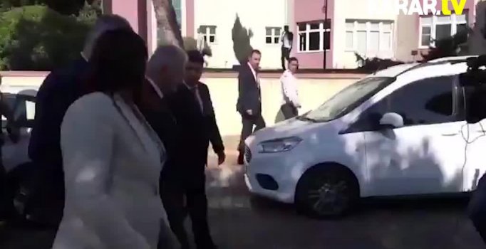 AK Partili vekil CHP'li belediye başkanına omuz!