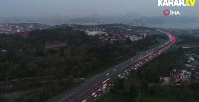 İstanbul'da trafik yoğunluğu drone ile görüntülendi