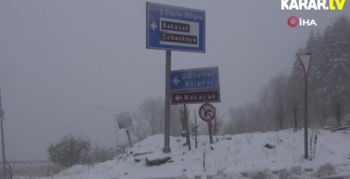 Uludağ'da oteller bölgesine ilk kar düştü