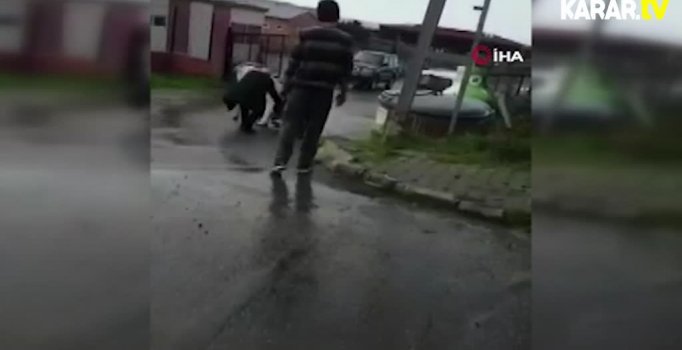 Kafasına araba lastiği takılan ineği vatandaşlar kurtardı