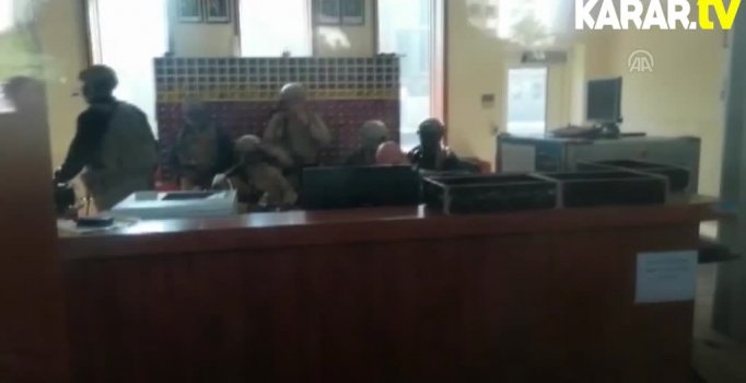 Irak'ta göstericiler büyükelçilik binasına girdi