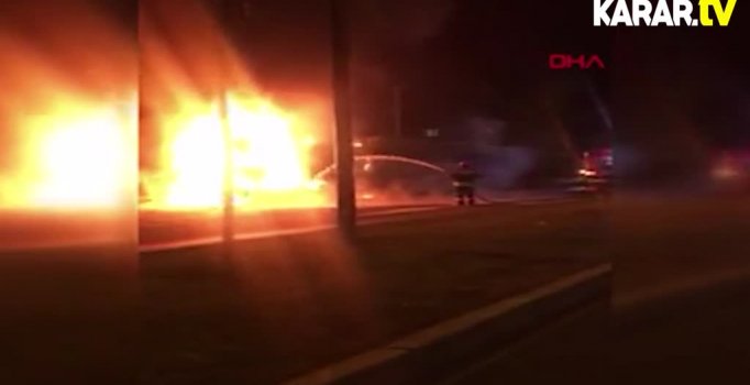 Motoru alev alan TIR kullanılamaz hale geldi