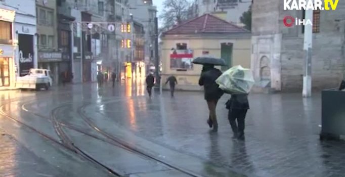 İstanbul'da sağanak ve fırtına etkili oluyor