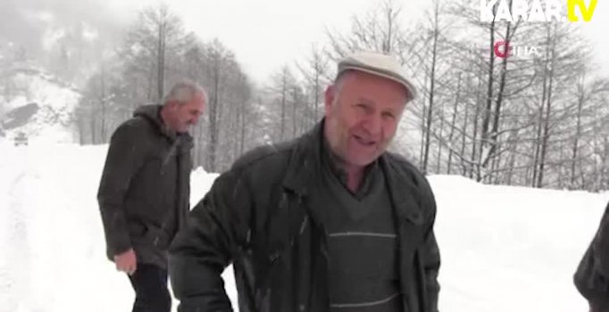 Macahel'e ulaşım kar yağışı ile birlikte güçleşti