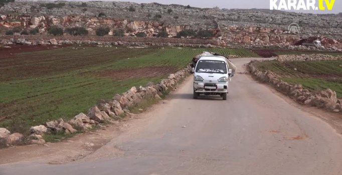 İdlib'den kaçan 13 bin sivil Türkiye sınırında