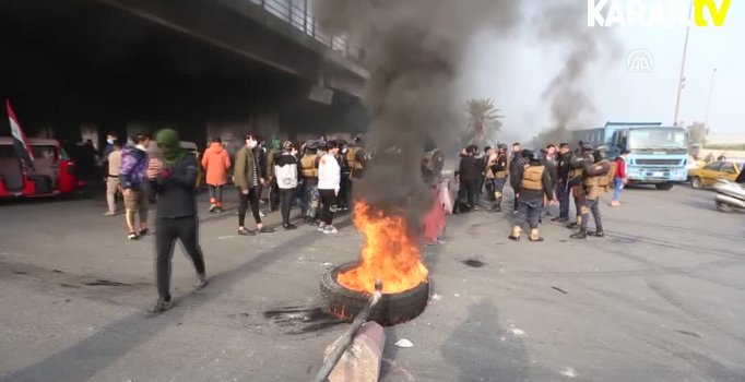 Irak'ta göstericiler yolları kapattı
