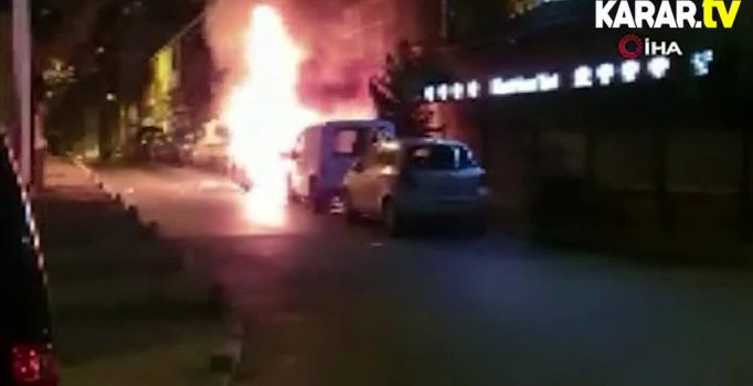 Şişli'de otomobiller kundaklandı