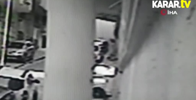 Bahçelievler’de 7 katlı binanın çökme anı ortaya çıktı