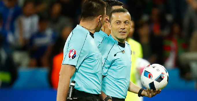 Rio Olimpiyatları'nda Brezilya - Kolombiya maçını Cüneyt Çakır yönetecek