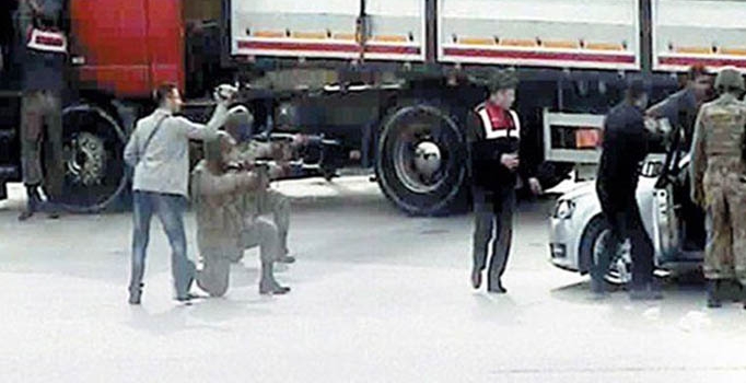 MİT TIR'larını durduran 34 asker hakkında gözaltı kararı