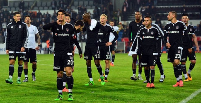 Beşiktaş'ın yıldız ismi Milli Takımı'nı değiştirmeye hazırlanıyor