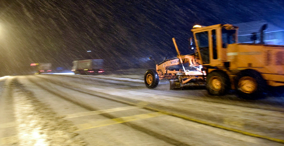 Kop Dağı Geçidi'nde ulaşıma kar engeli