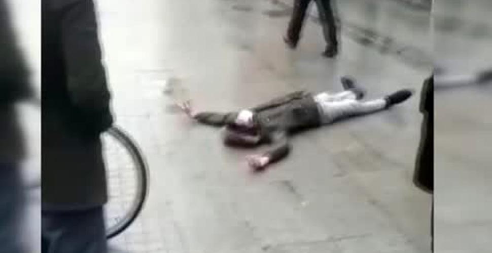 Sara krizi geçiren vatandaş, bir anda yere yığılınca koronavirüs şüphesine neden oldu