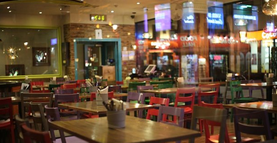 Restoranlarda oturma alanları kalkıyor, sadece paket servis olacak