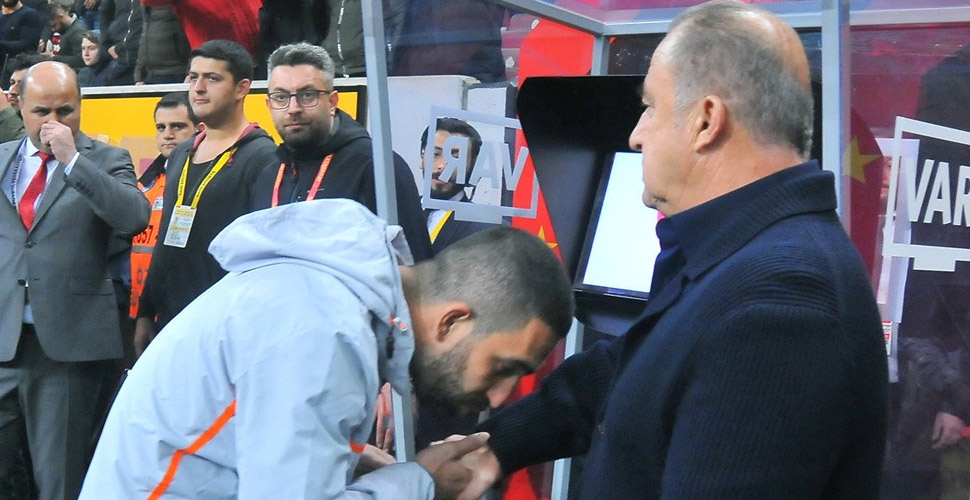 Arda Turan Galatasaray'da boş sözleşmeye imza atmaya hazır