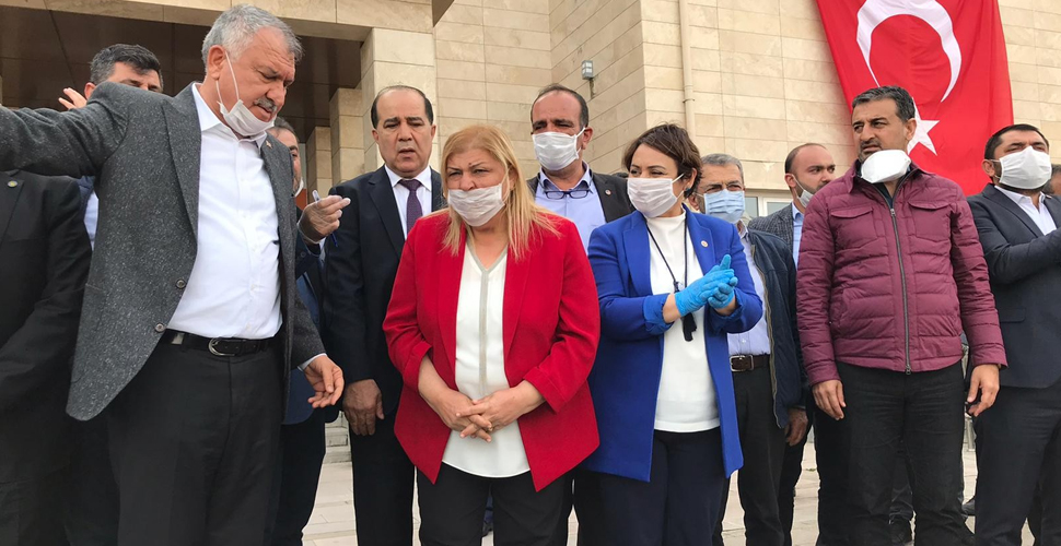 Ceyhan Belediye Başkanlığı'na, CHP'li Hülya Erdem seçildi