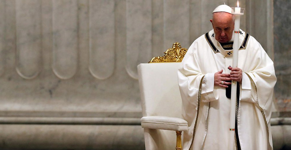 Papa Francis tarihte ilk defa cemaat olmadan Paskalya ayini düzenledi