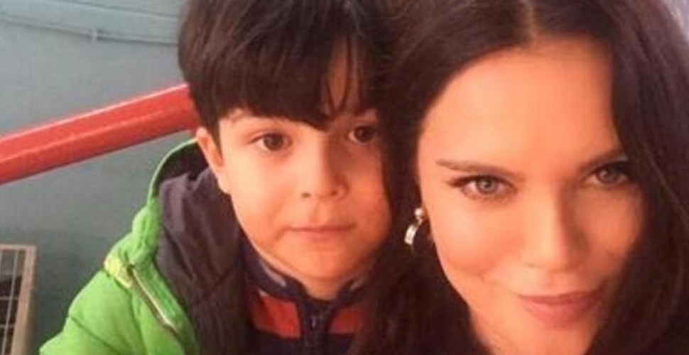 Ebru Şallı'nın oğlu Pars, lenfoma nedeniyle hayatını kaybetti