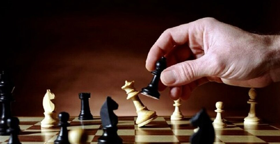 Mazeretimiz reel politik