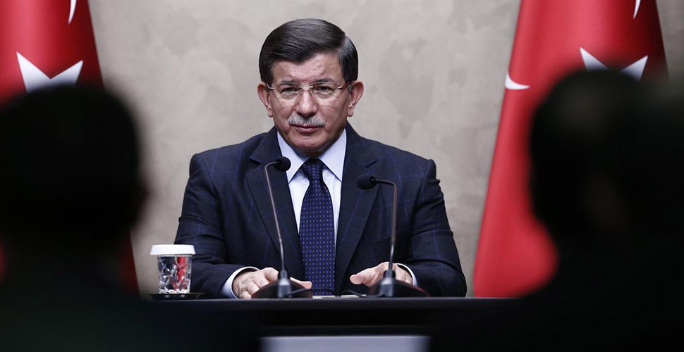 Davutoğlu: Emevi camiinde cuma namazını ben değil Erdoğan söyledi