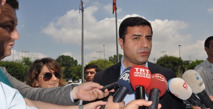 Demirtaş: AKP-CHP koalisyonu tartışılmalı