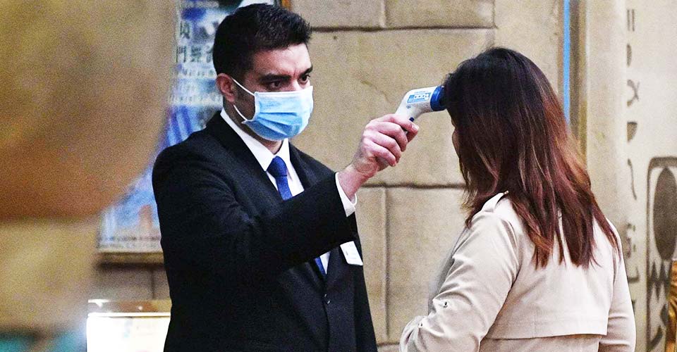 Sri Lanka'da korona vakaları arttı, yeniden sokağa çıkma yasağı geldi.