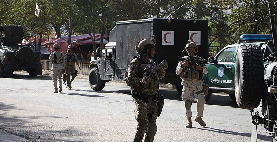 Afganistan'da camiden çıkan sivillerin üzerine ateş açıldı: 3 ölü