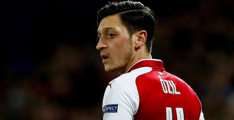 İngiliz basını: Mesut Özil 2021'de Fenerbahçe'ye imza atacak